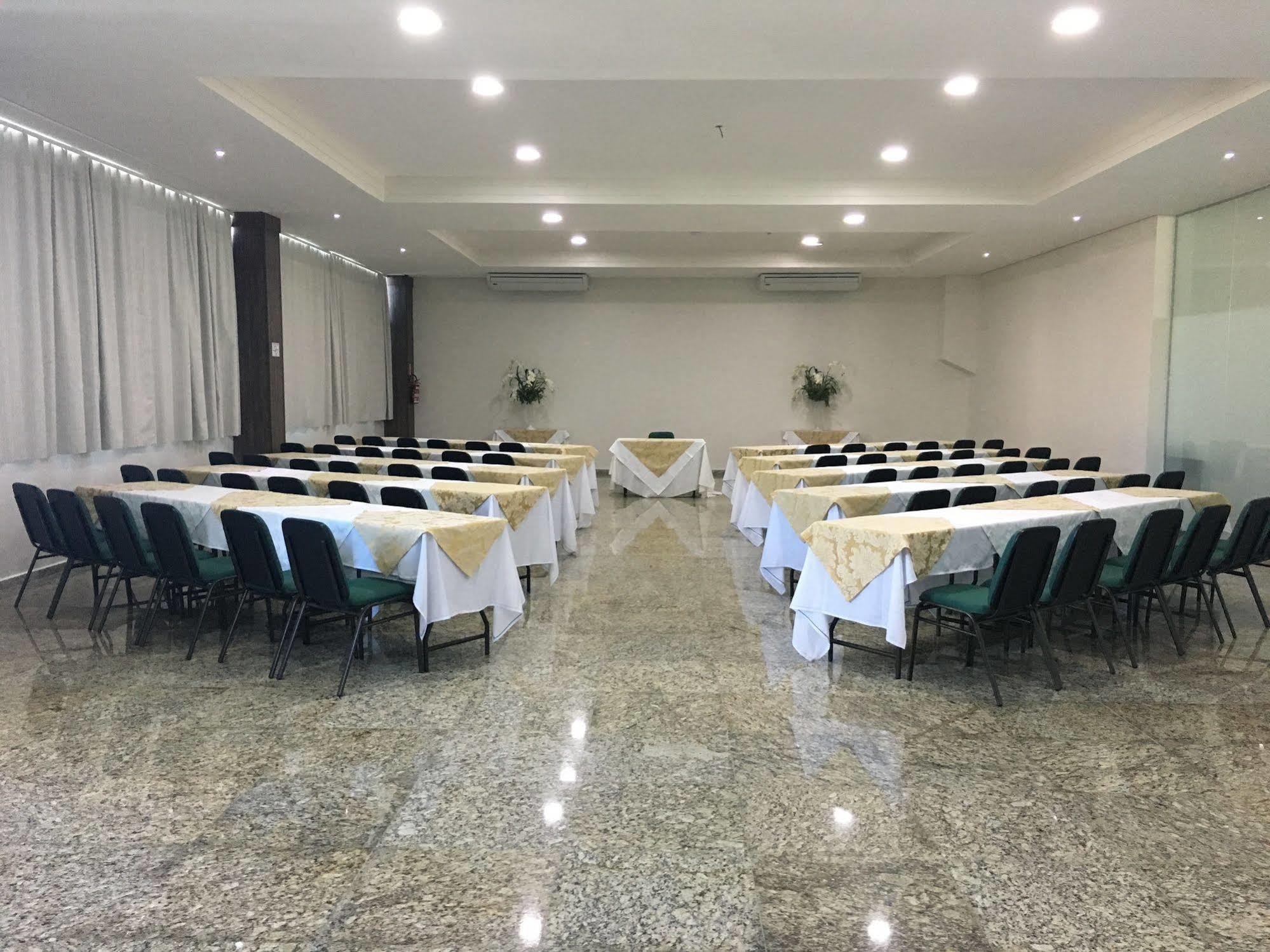 Golden Park Sorocaba Hotel Bagian luar foto